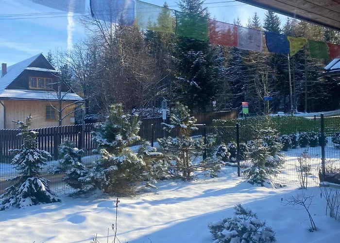 Punkt Koscielisko, Dom Gorski 800 M Od Doliny Koscieliskiej
